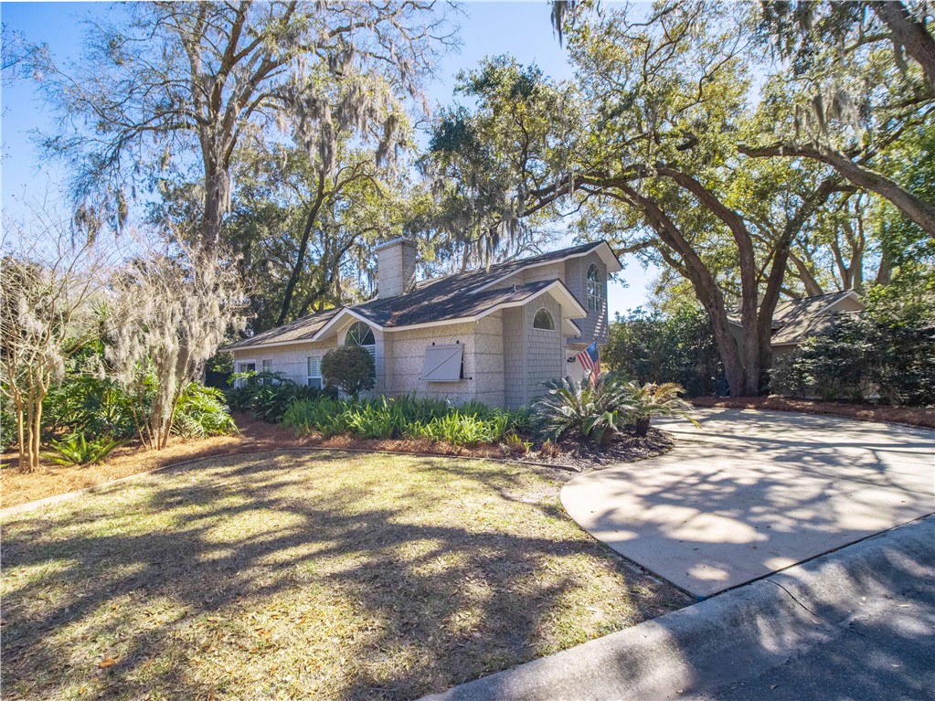 202 Grand Oaks Circle