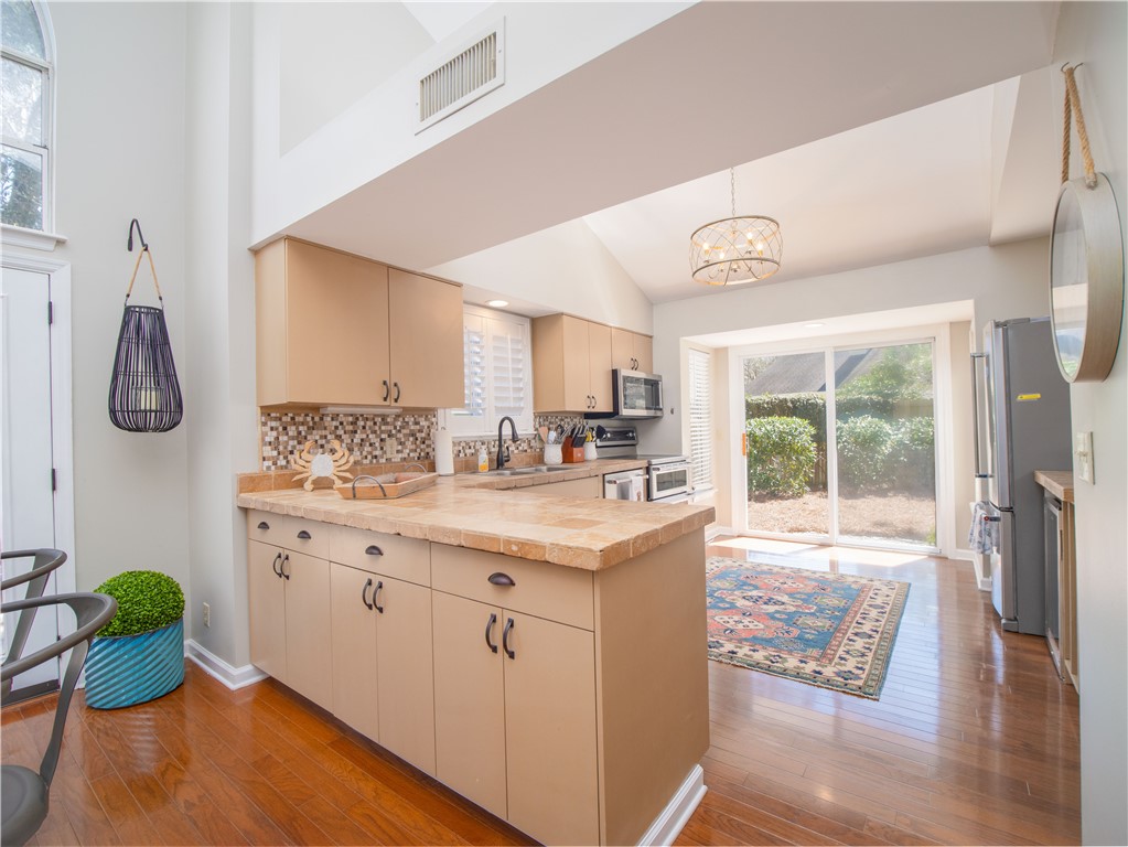 202 Grand Oaks Circle