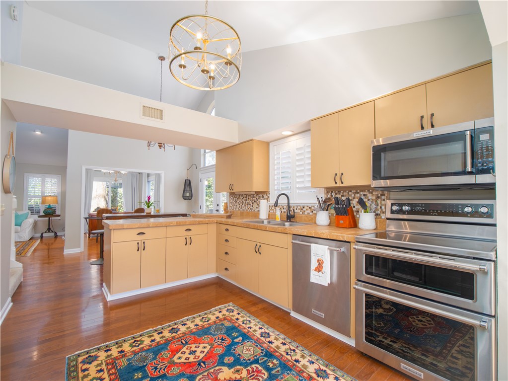 202 Grand Oaks Circle