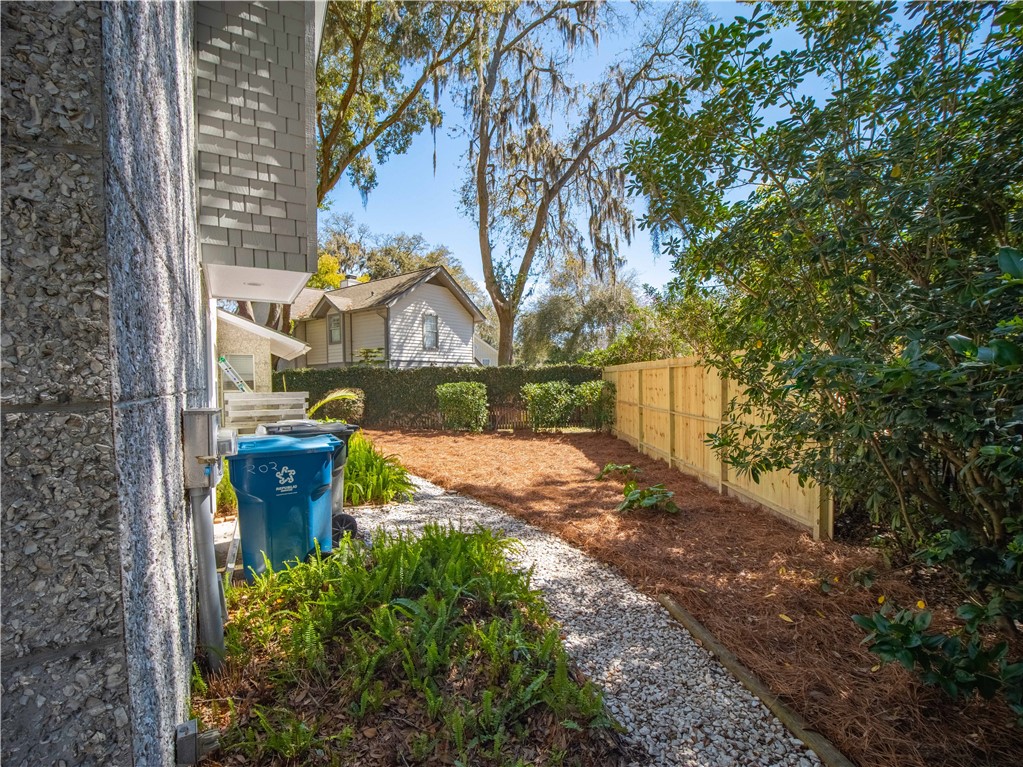 202 Grand Oaks Circle