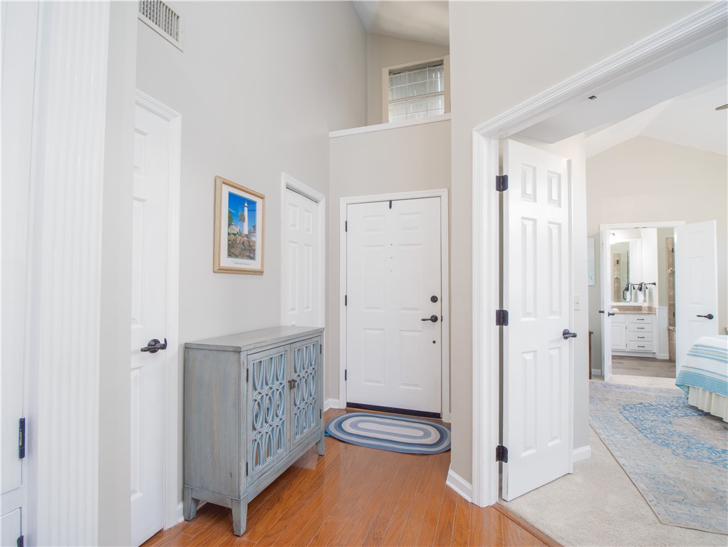 202 Grand Oaks Circle