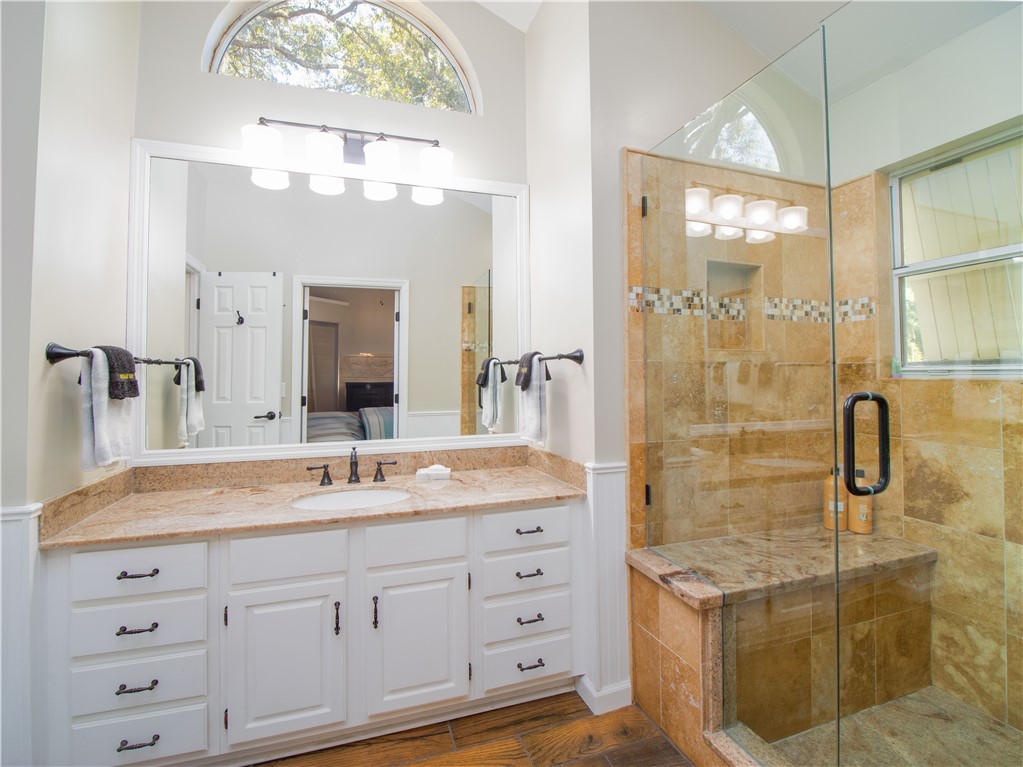 202 Grand Oaks Circle