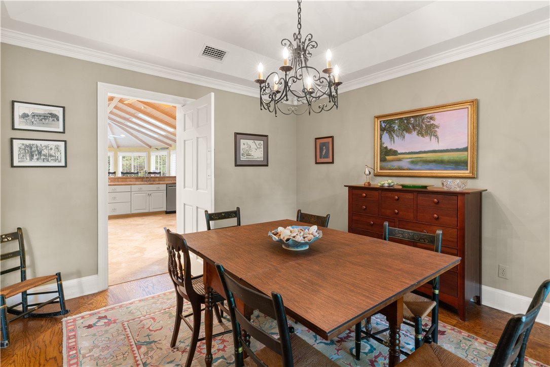 305 Mulberry Way