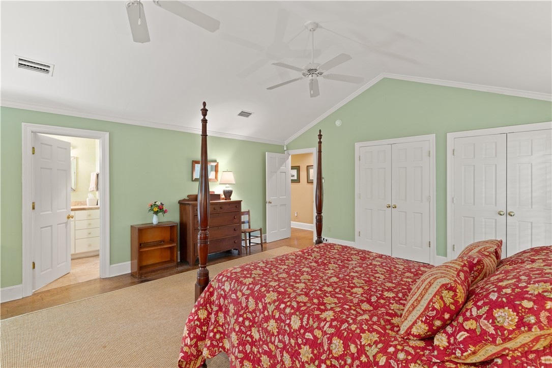 305 Mulberry Way