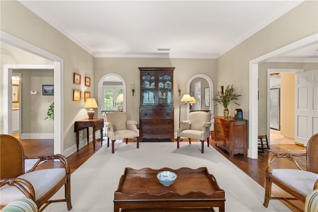 305 Mulberry Way