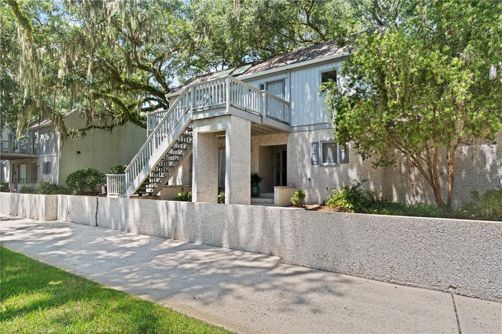 659 N Golf Villas