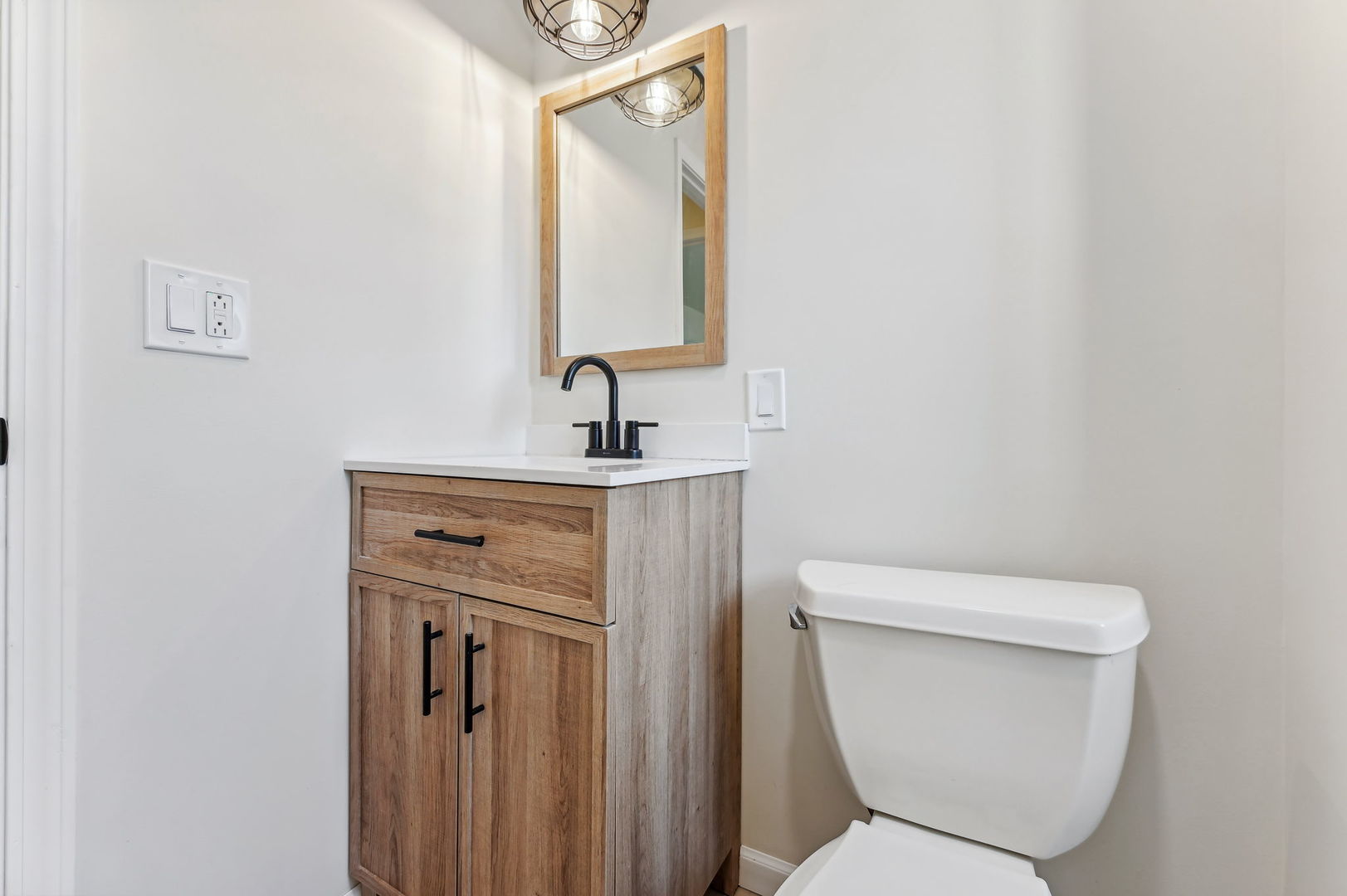 4326 N Kedvale Avenue Unit: D