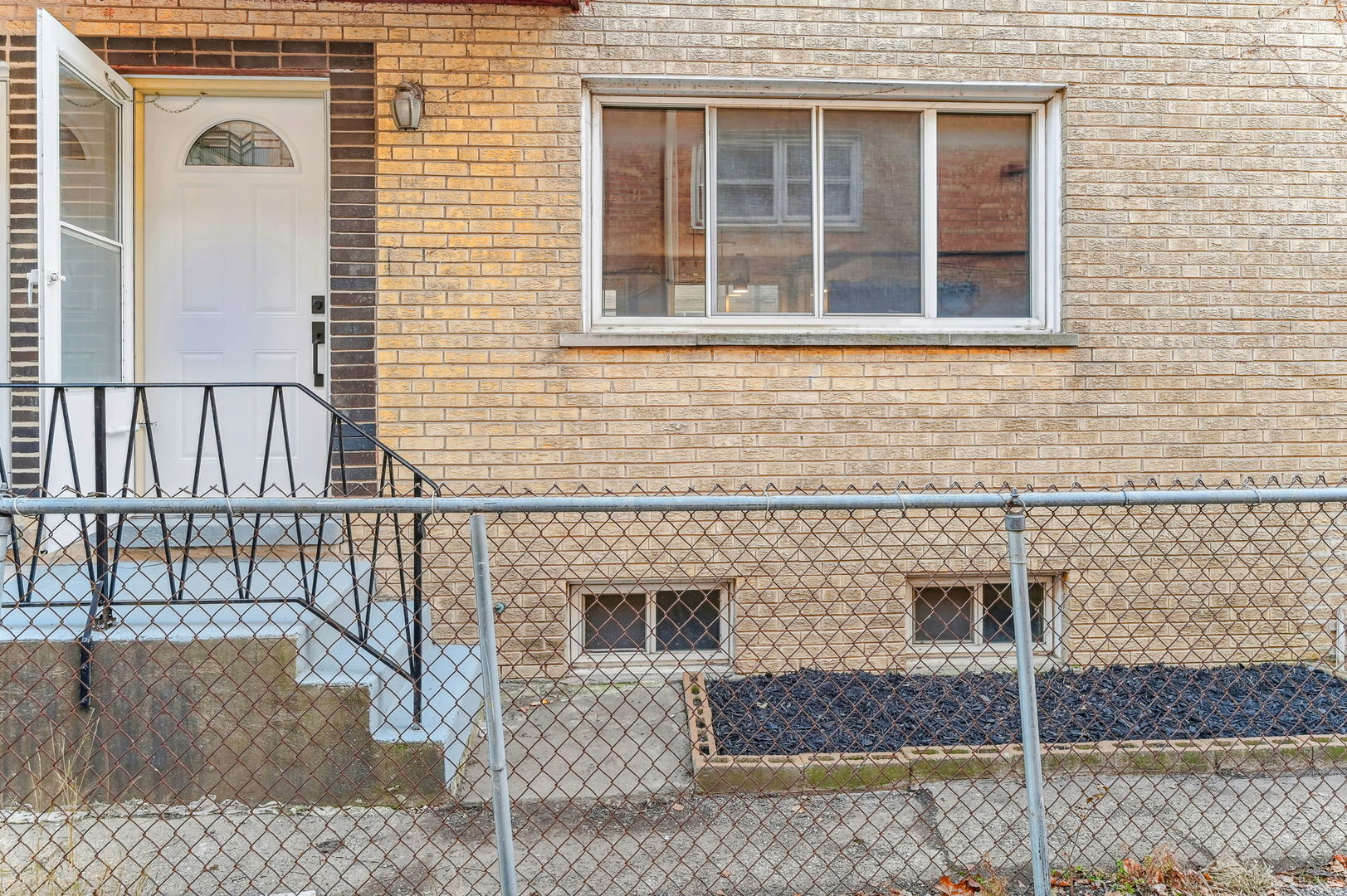 4326 N Kedvale Avenue Unit: D