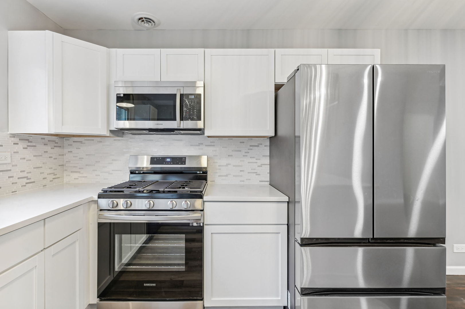 4326 N Kedvale Avenue Unit: D