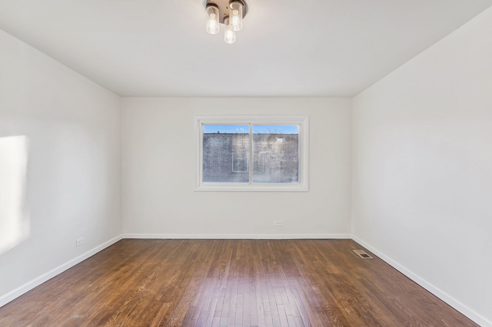 4326 N Kedvale Avenue Unit: D