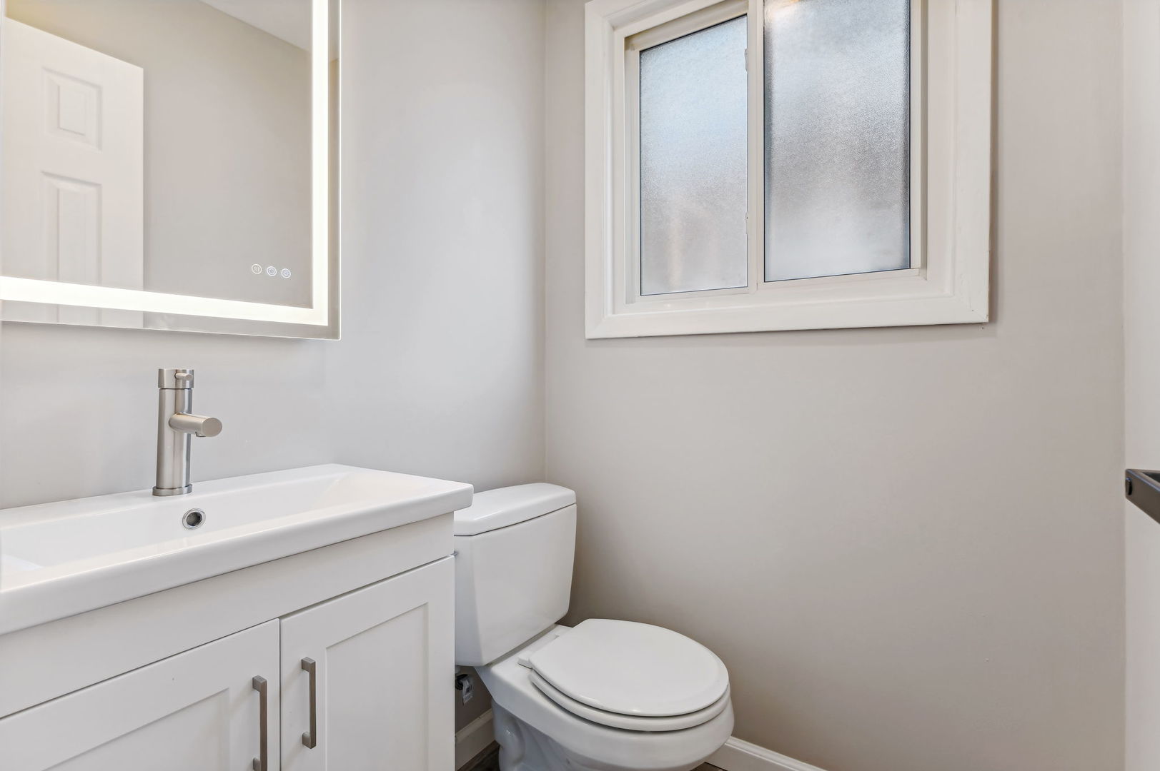 4326 N Kedvale Avenue Unit: D