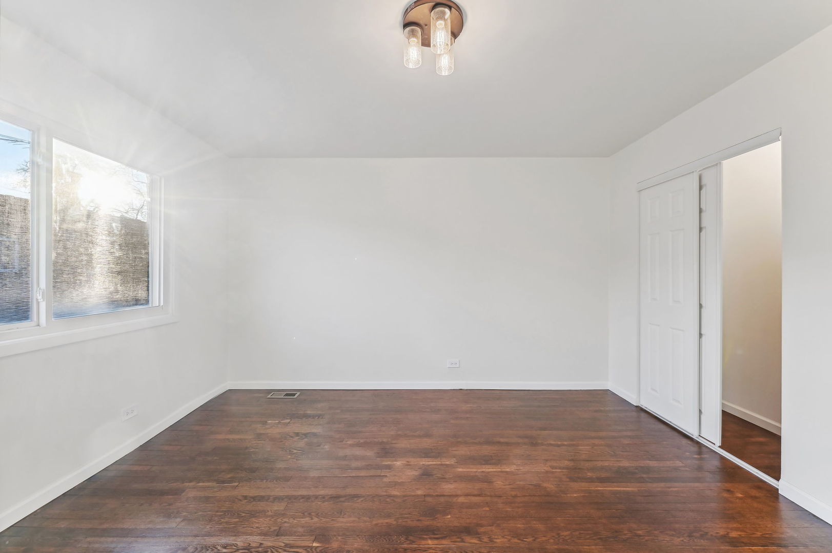 4326 N Kedvale Avenue Unit: D