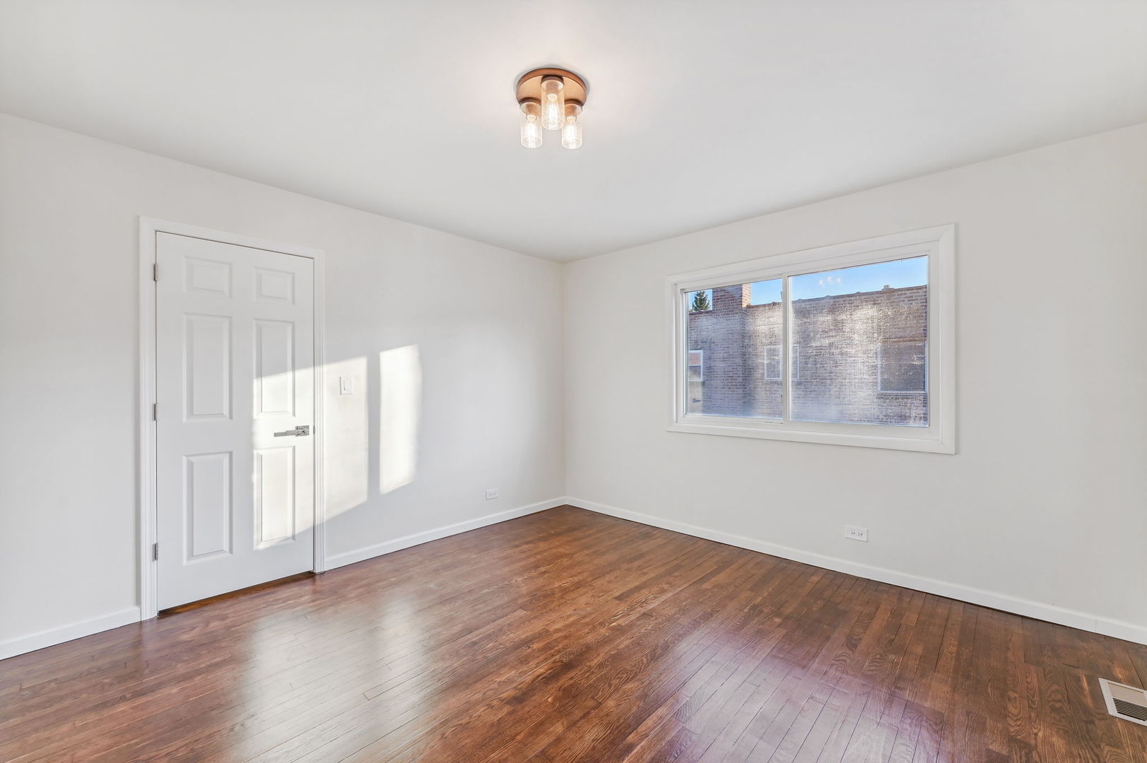 4326 N Kedvale Avenue Unit: D