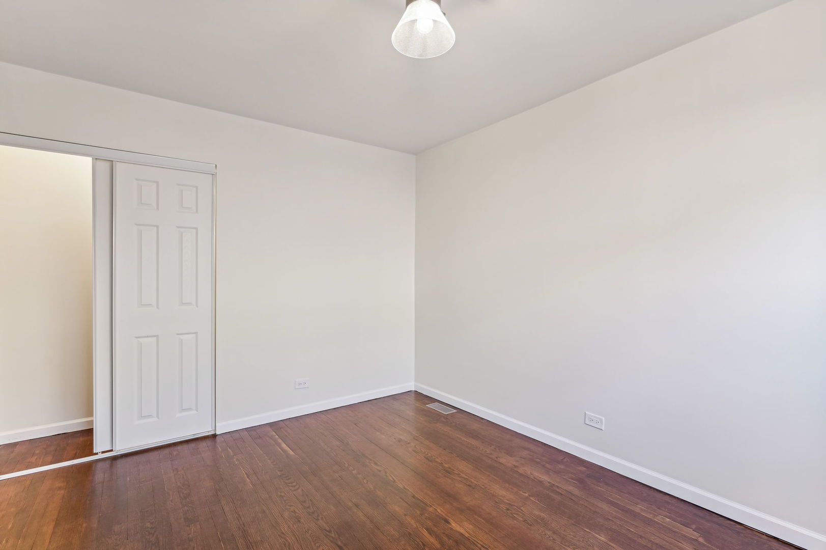 4326 N Kedvale Avenue Unit: D