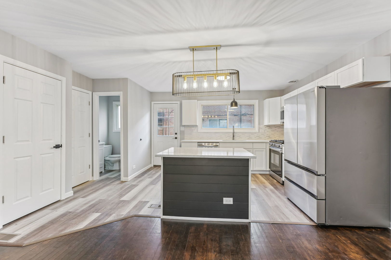 4326 N Kedvale Avenue Unit: D