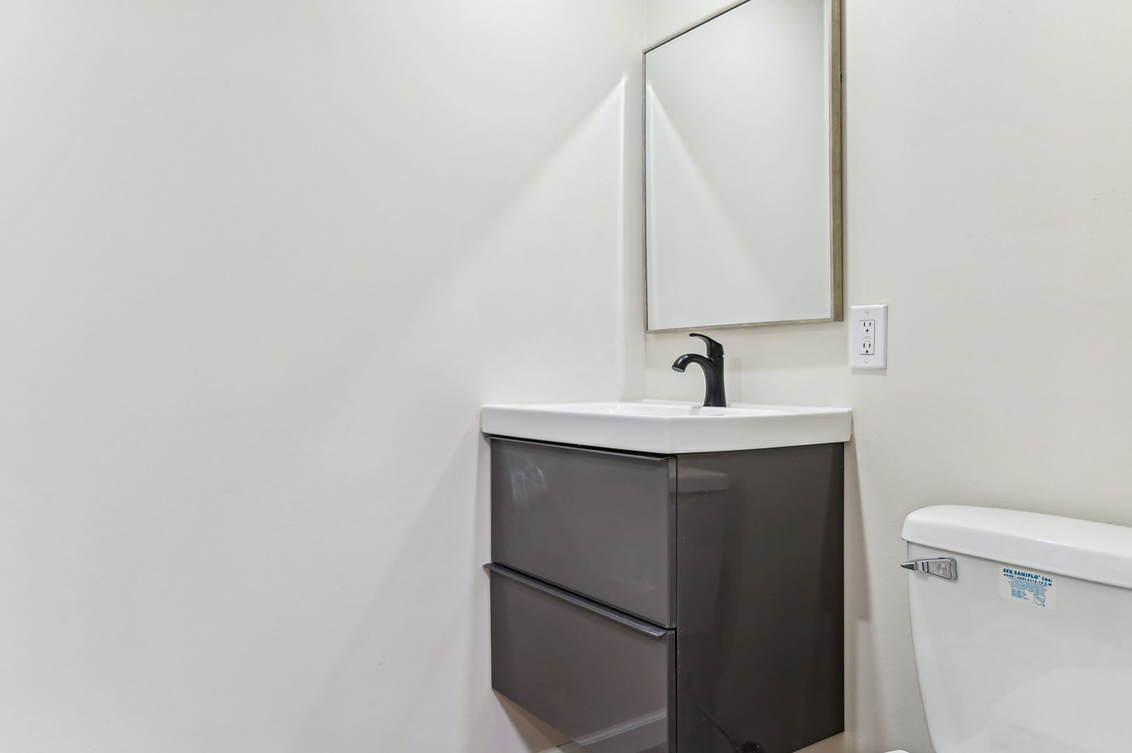 4326 N Kedvale Avenue Unit: D