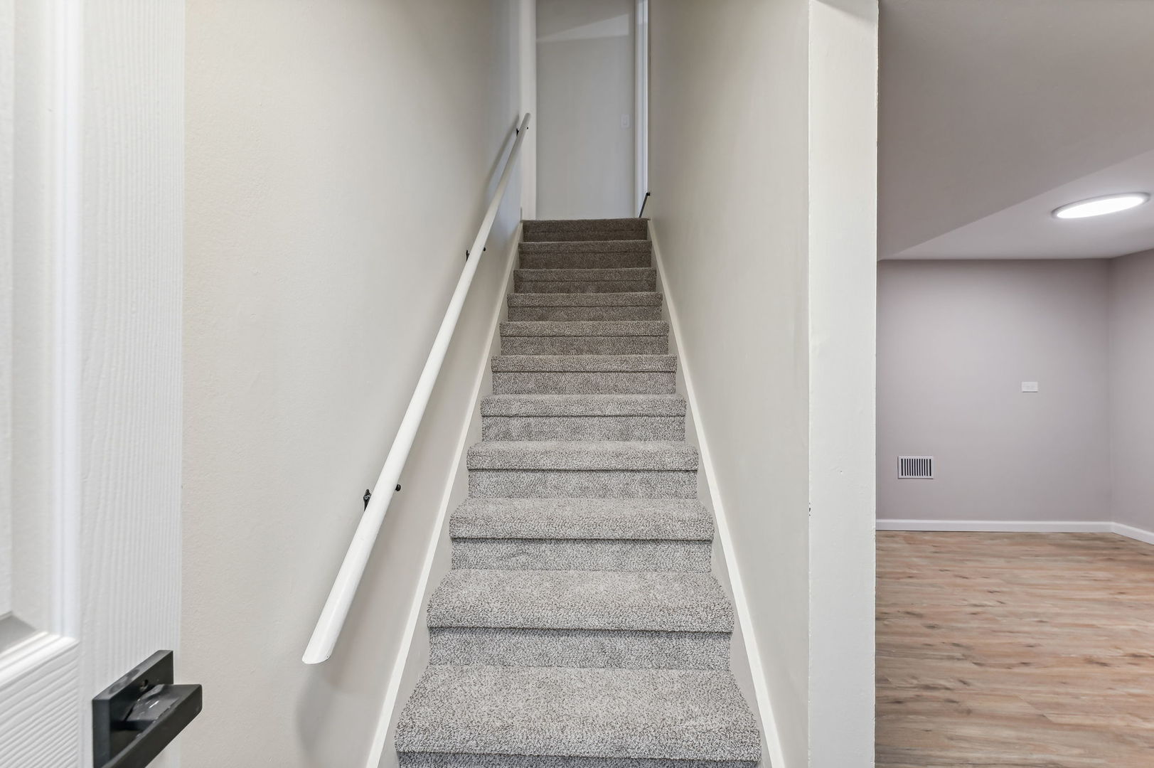 4326 N Kedvale Avenue Unit: D