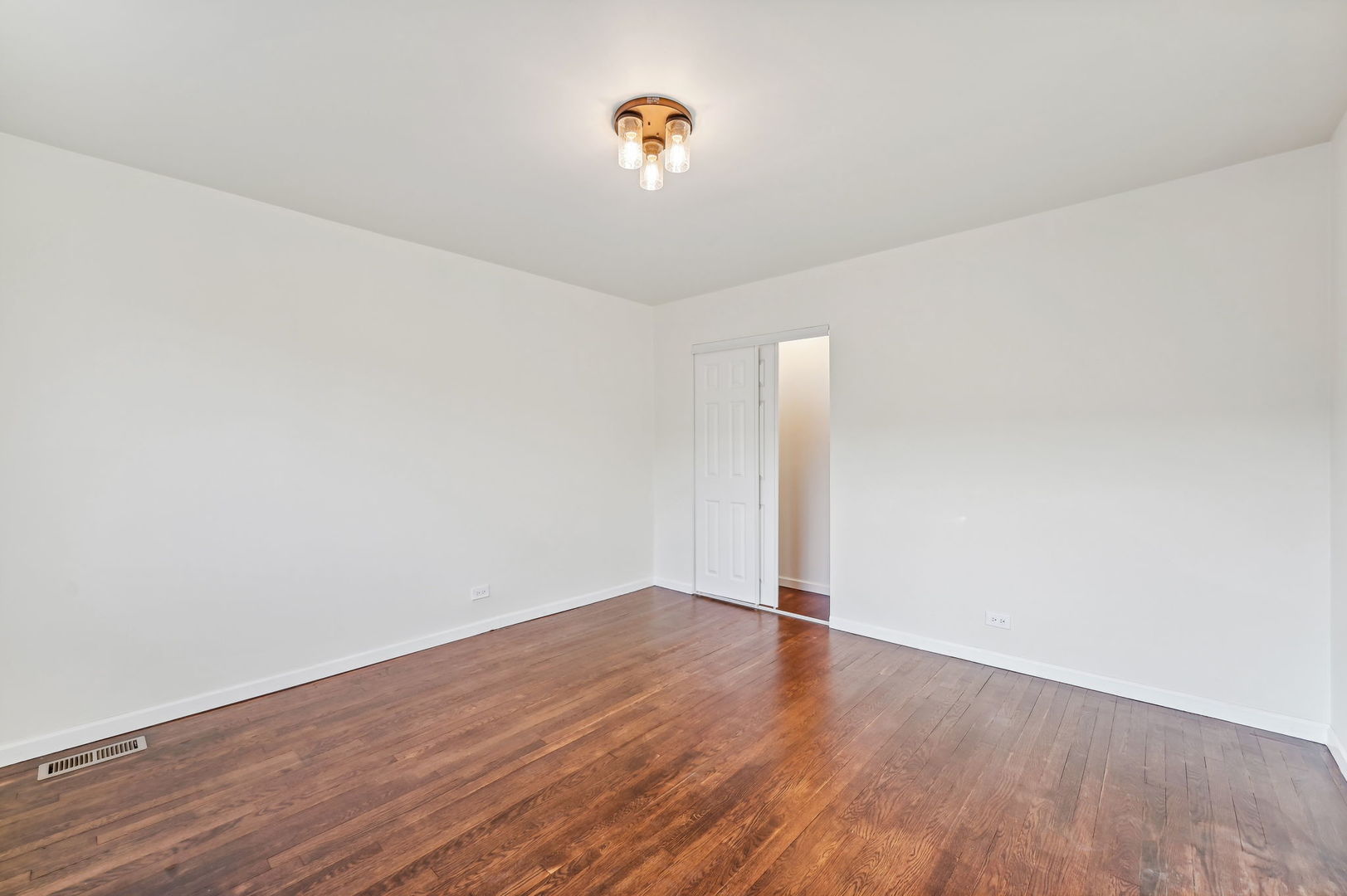 4326 N Kedvale Avenue Unit: D