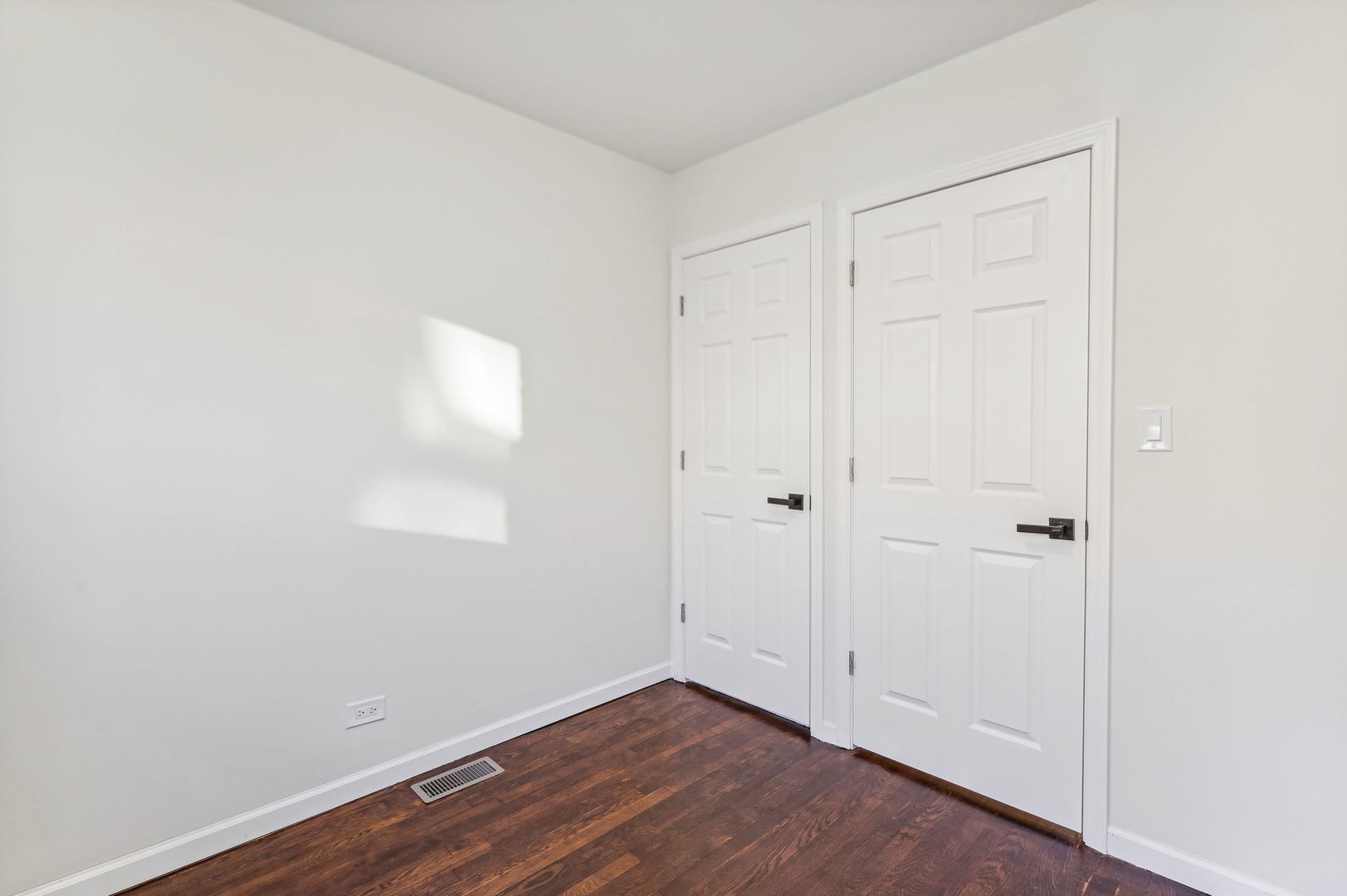 4326 N Kedvale Avenue Unit: D