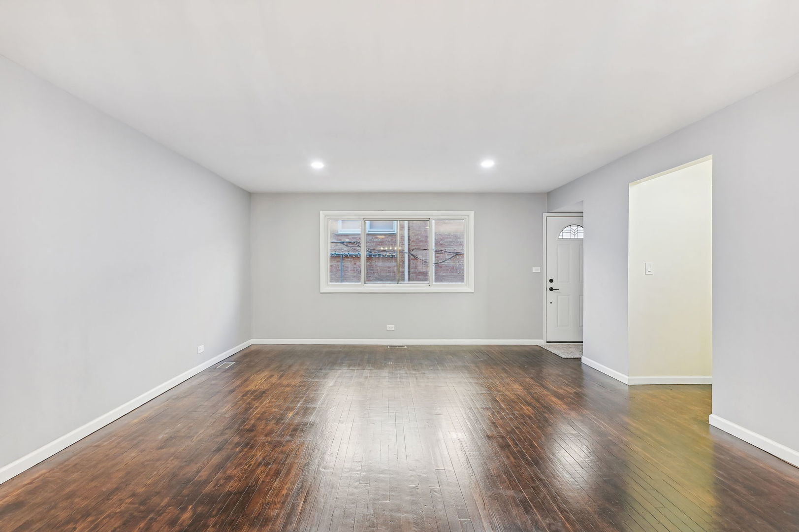 4326 N Kedvale Avenue Unit: D