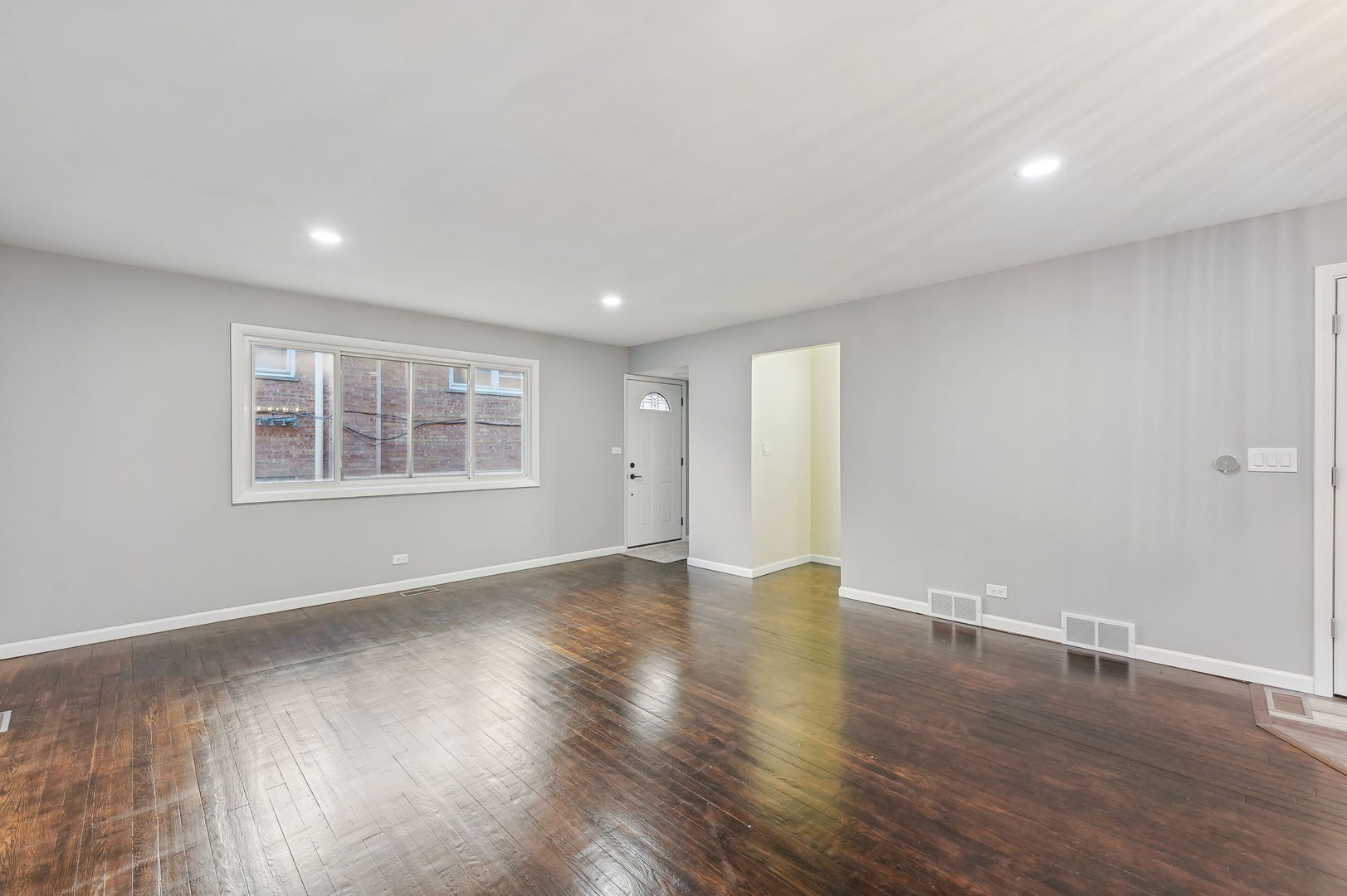 4326 N Kedvale Avenue Unit: D