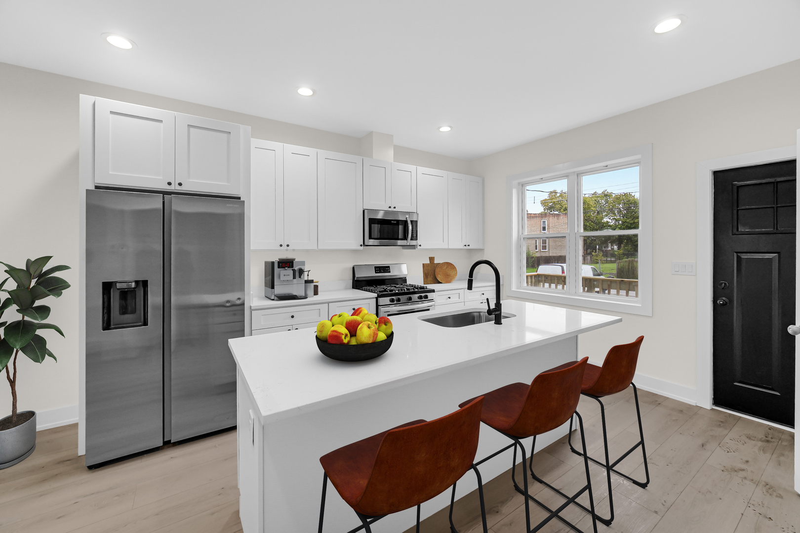 3264 W Walnut Street