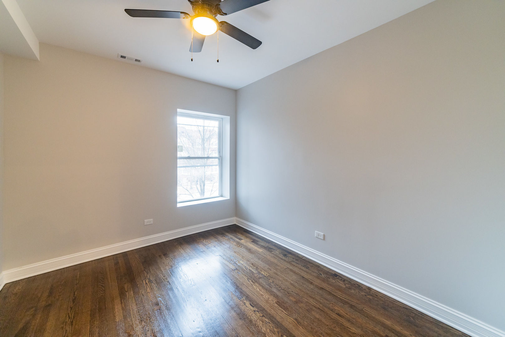 5824 S Michigan Avenue Unit: 3