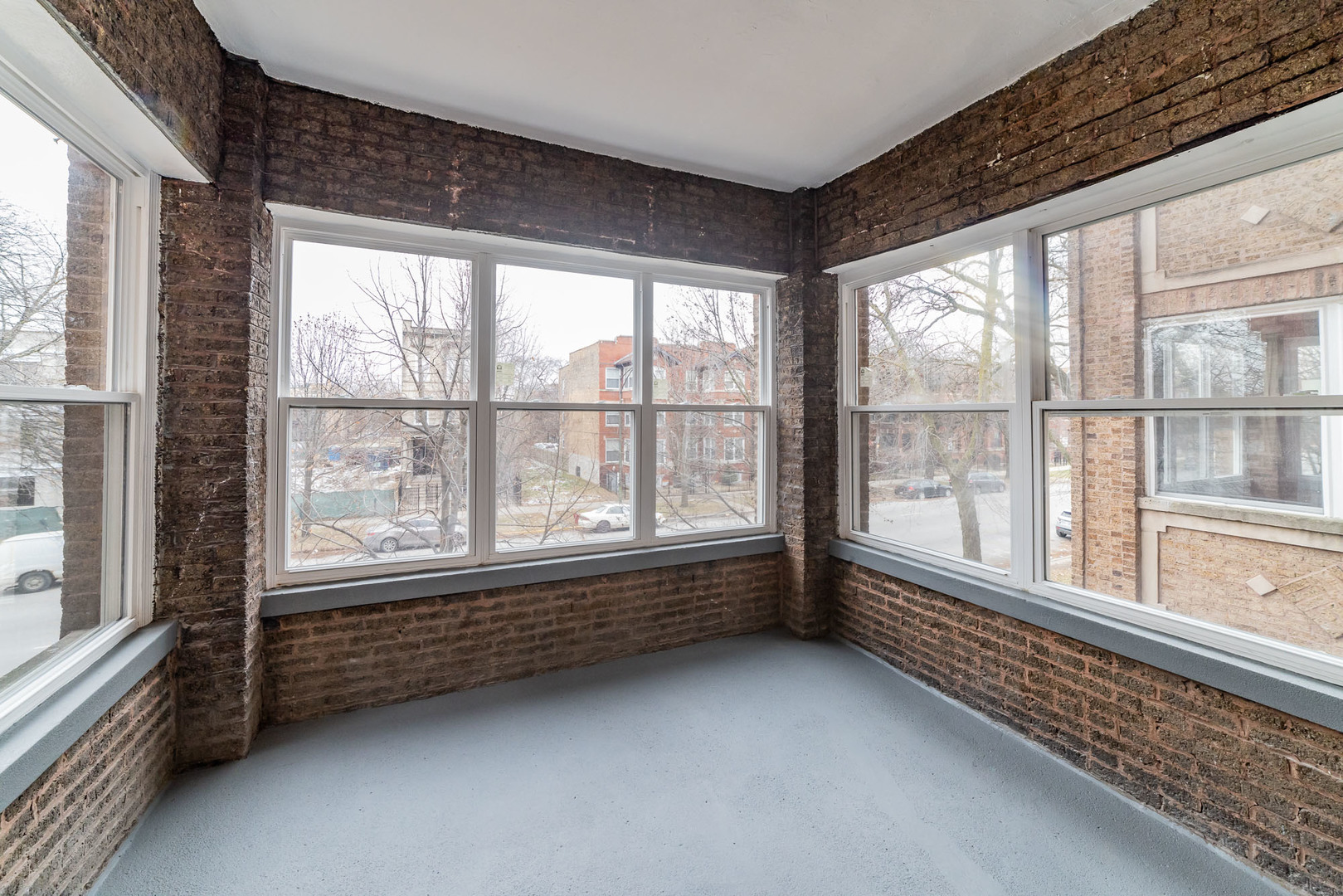 5824 S Michigan Avenue Unit: 3