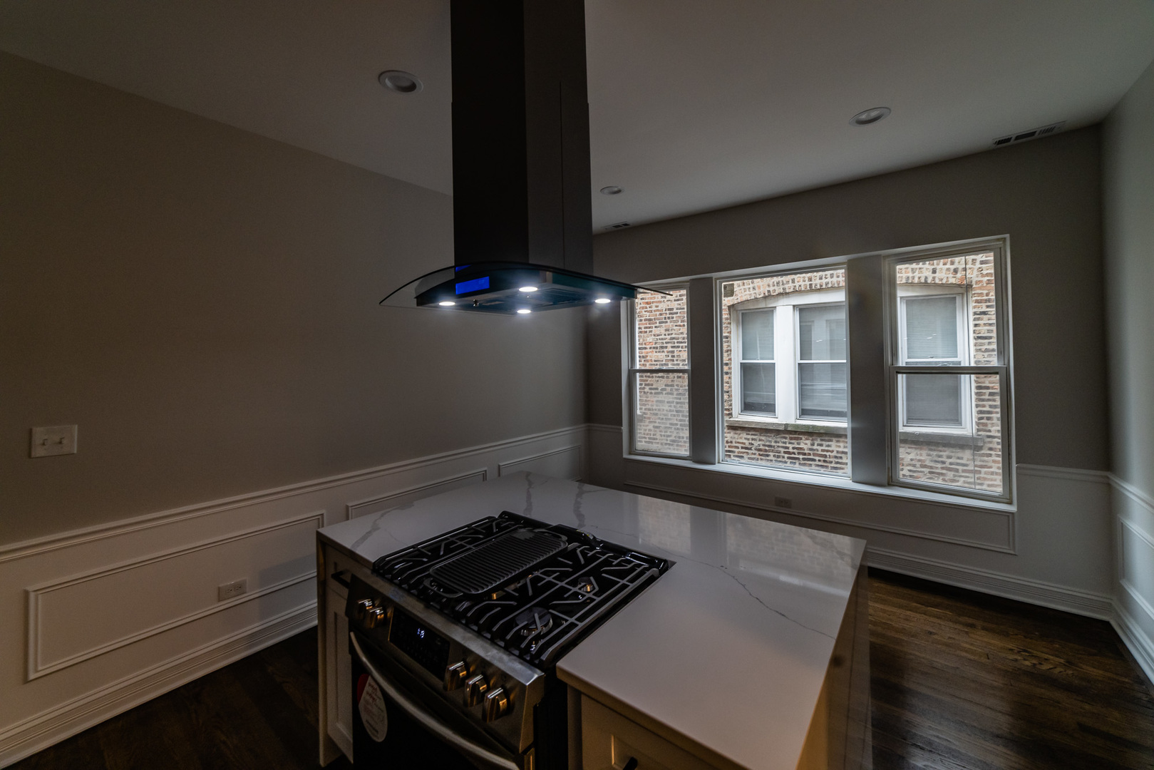 5824 S Michigan Avenue Unit: 3