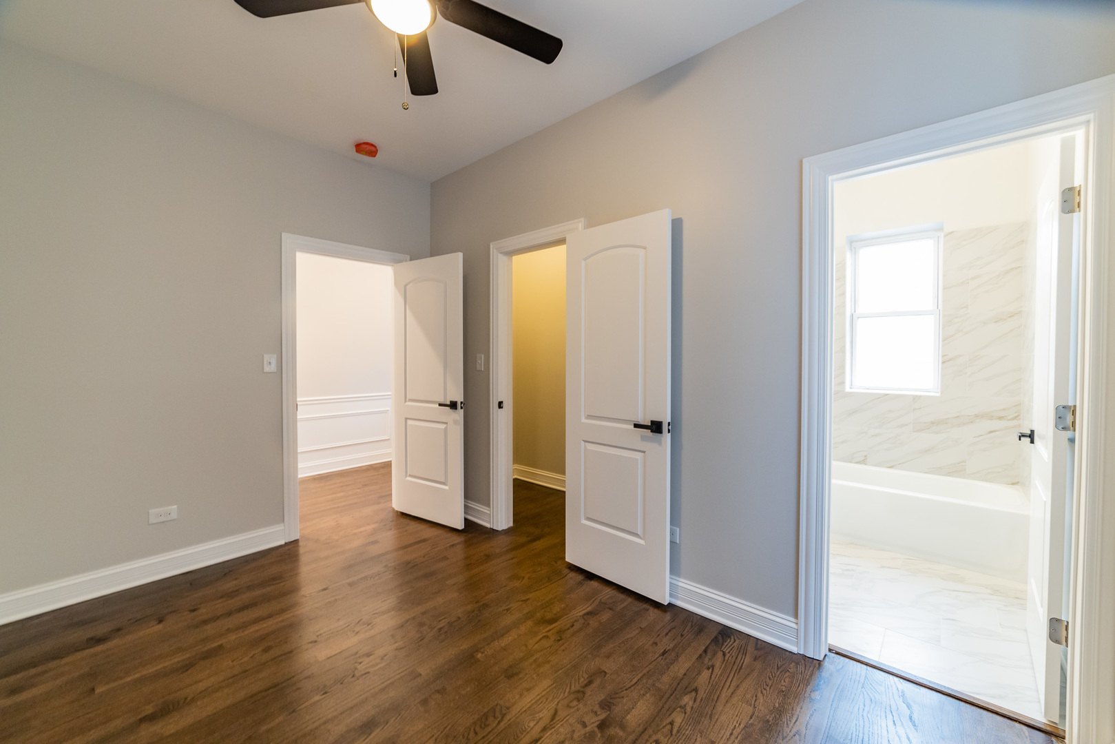 5824 S Michigan Avenue Unit: 3