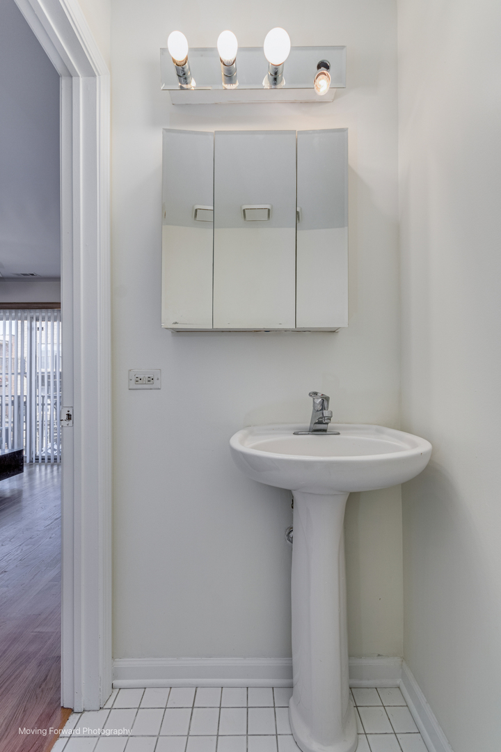 4414 S King Drive Unit: D