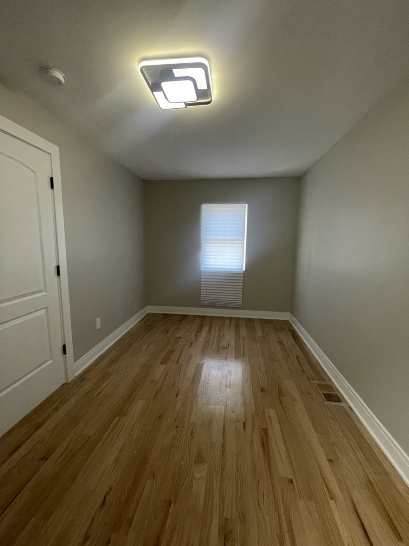 3032 E 79th Place