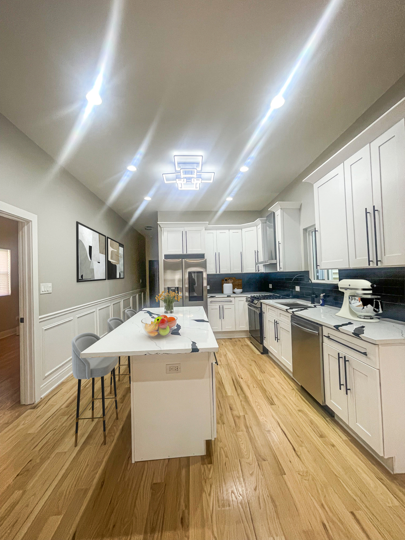3032 E 79th Place