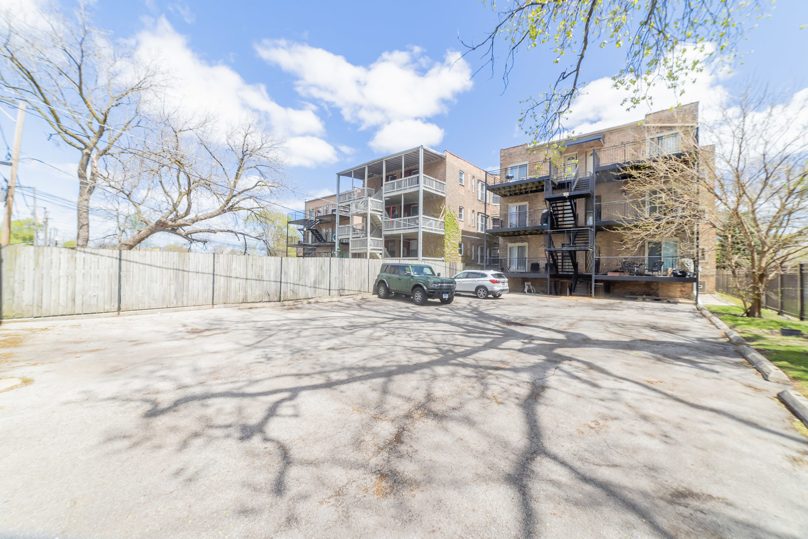5336 S Prairie Avenue Unit: 1N