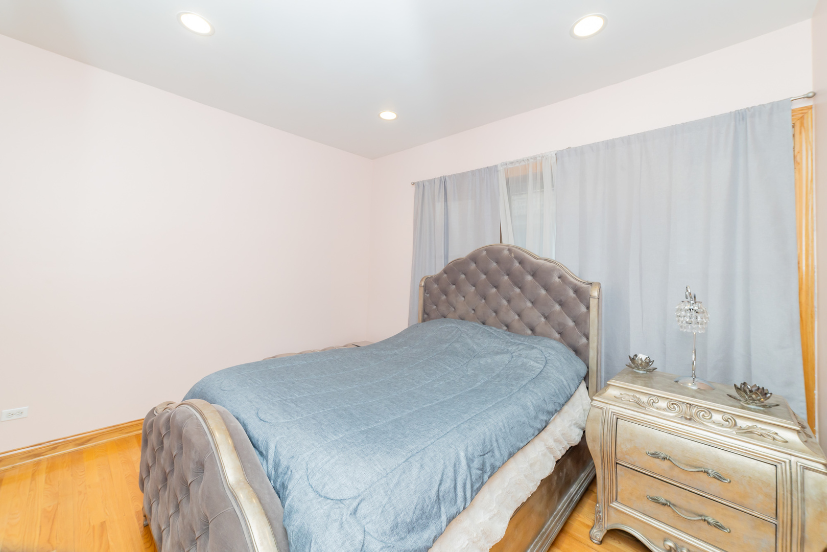 5336 S Prairie Avenue Unit: 1N