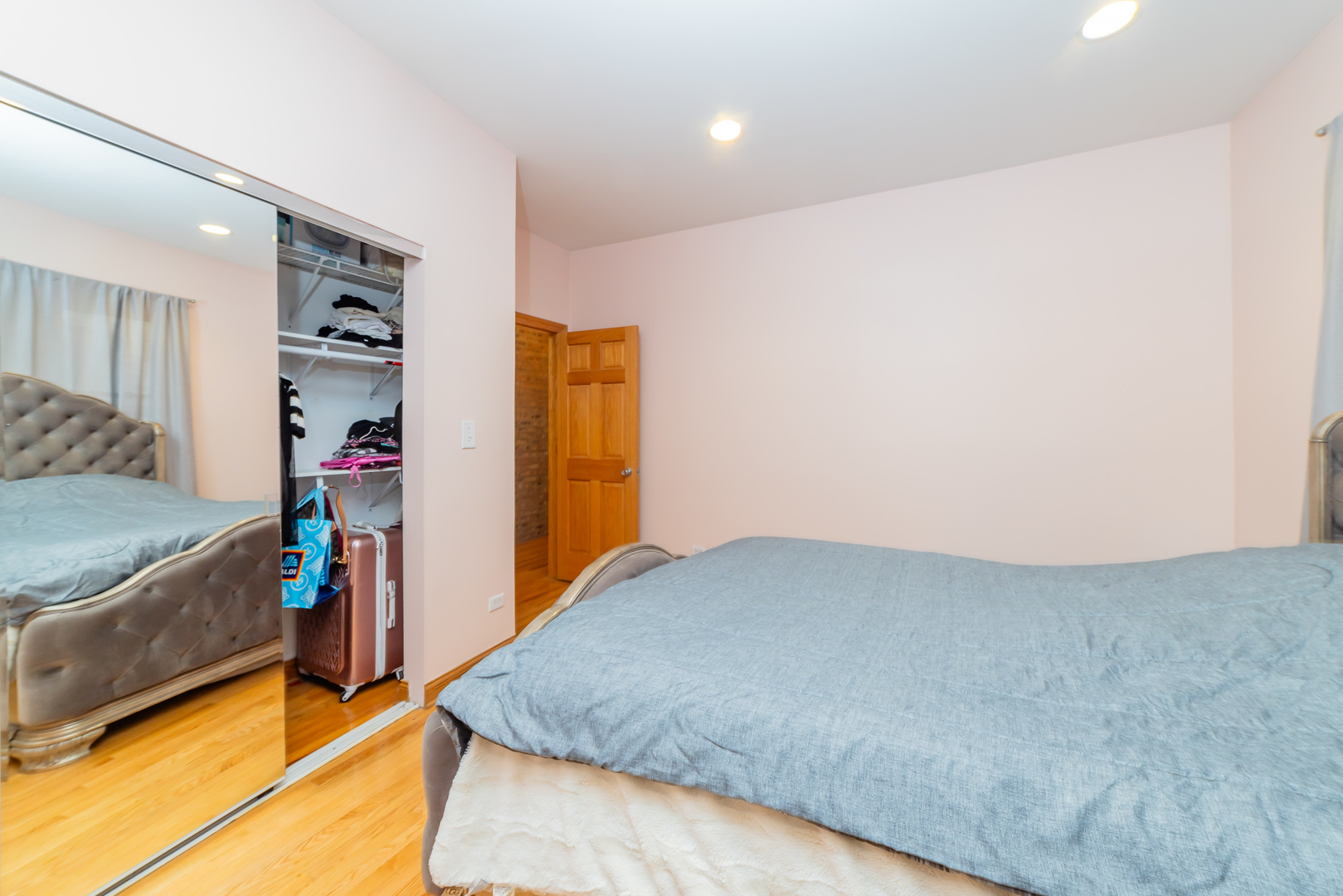 5336 S Prairie Avenue Unit: 1N