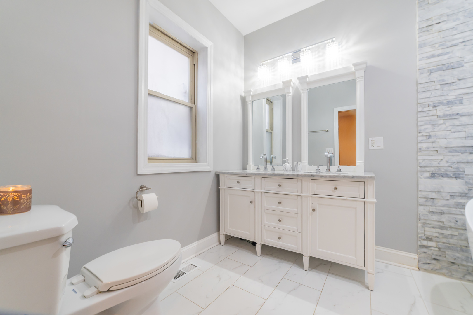 5336 S Prairie Avenue Unit: 1N