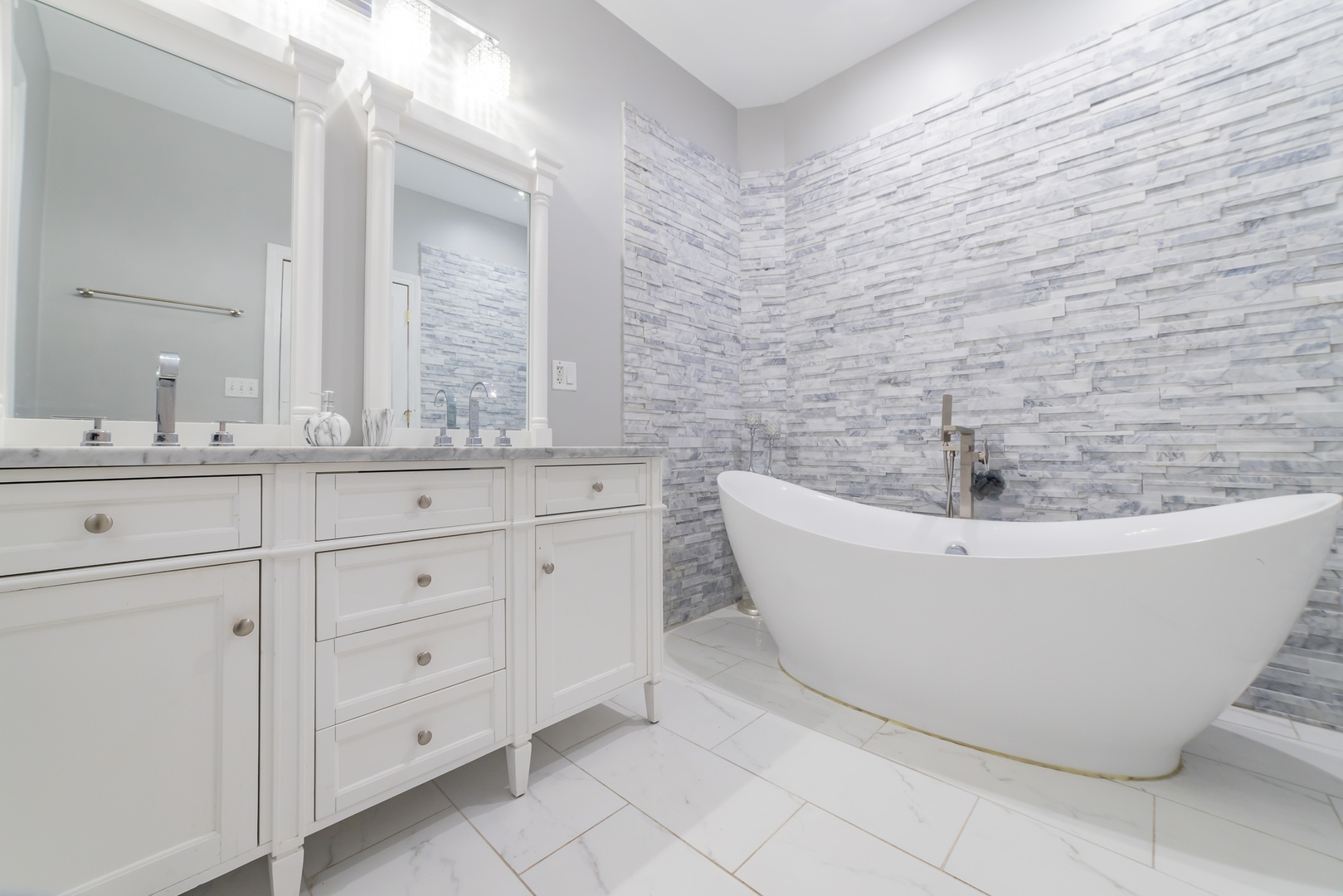 5336 S Prairie Avenue Unit: 1N