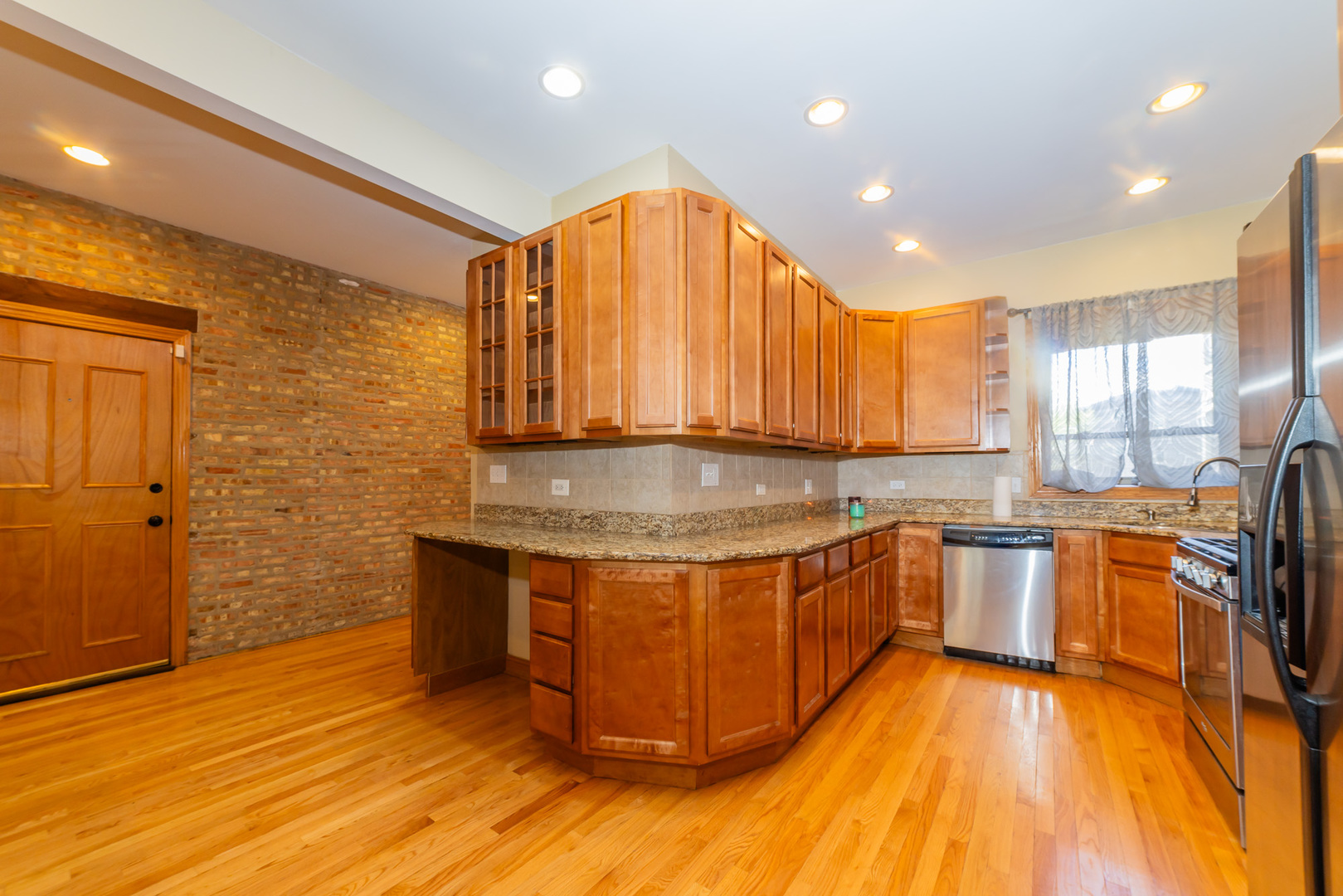 5336 S Prairie Avenue Unit: 1N