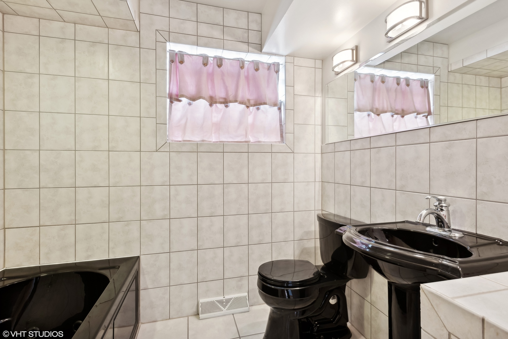 2844 W 83rd Street