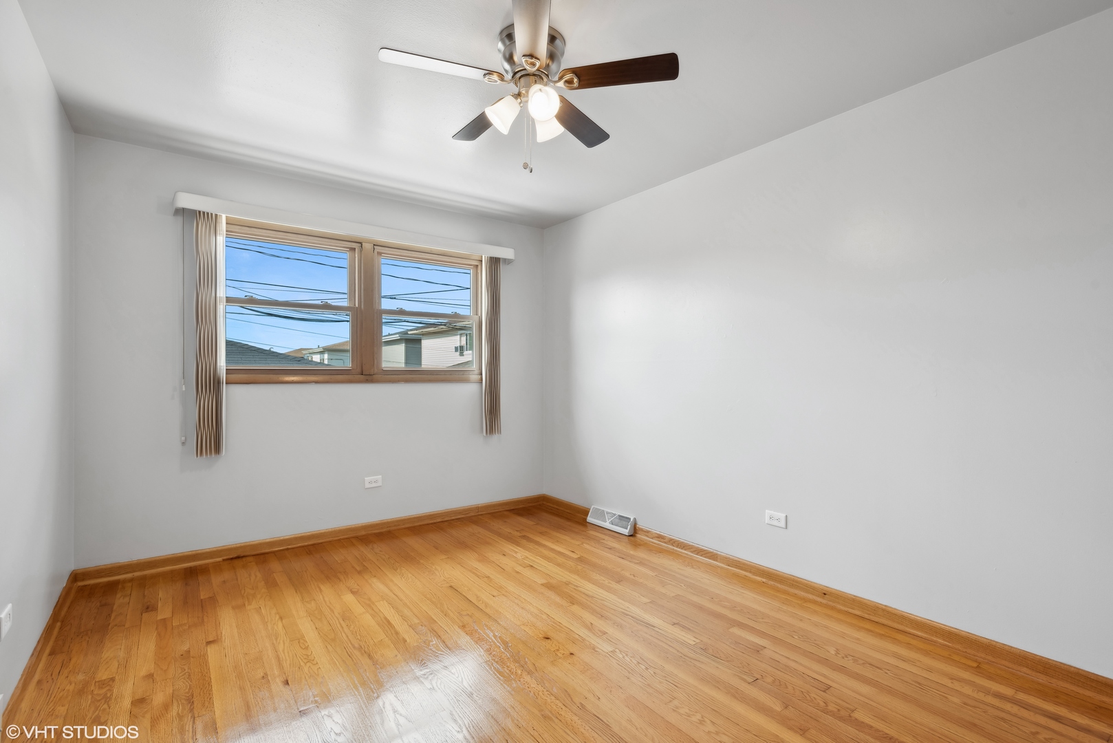 2844 W 83rd Street