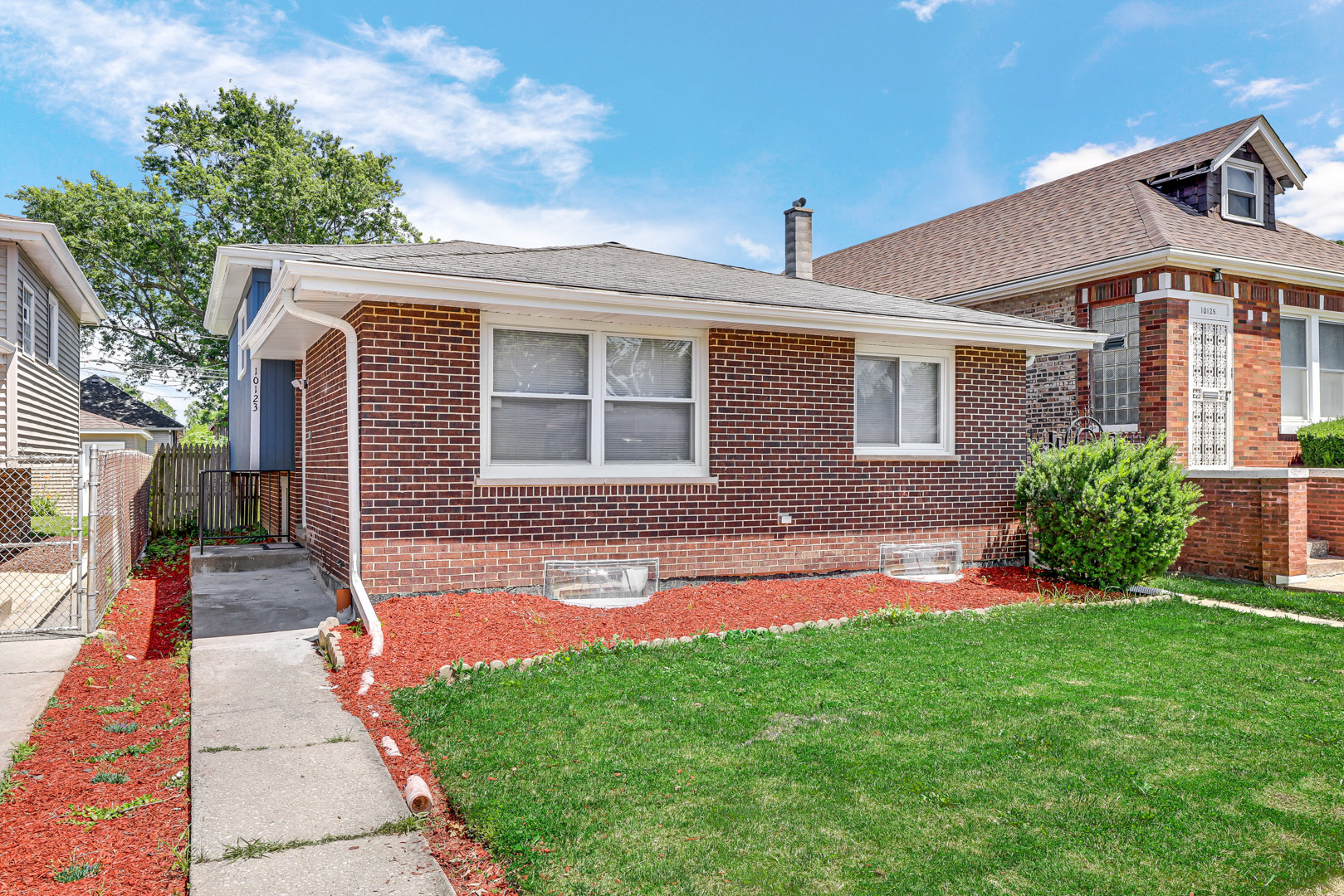 10123 S Princeton Avenue