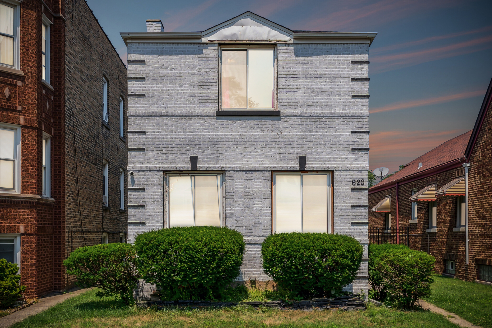 620 E 87th Place