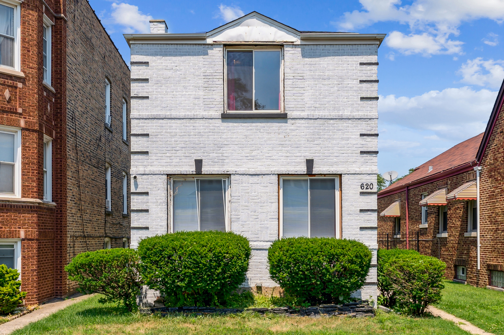 620 E 87th Place