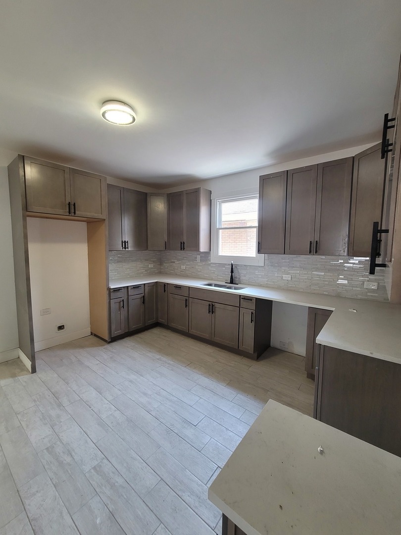 8633 S Marquette Avenue