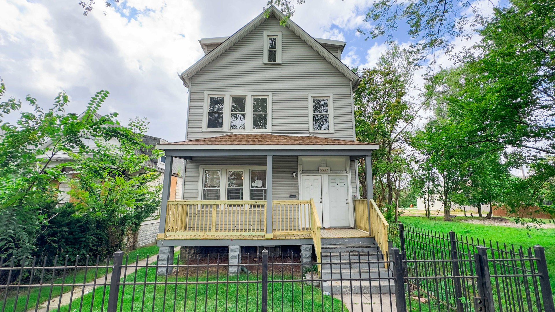 5942 S Sangamon Street