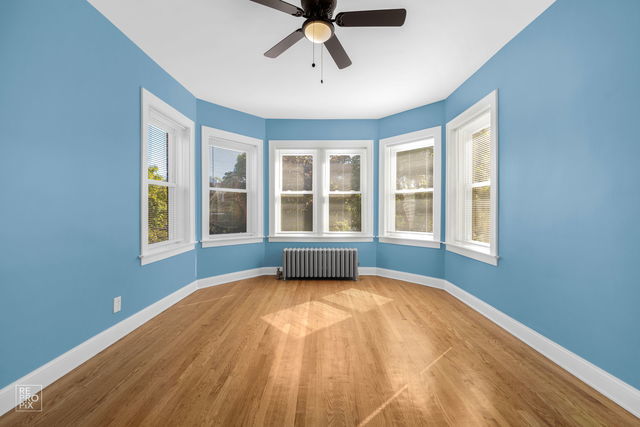 6950 S Vernon Avenue Unit: 2