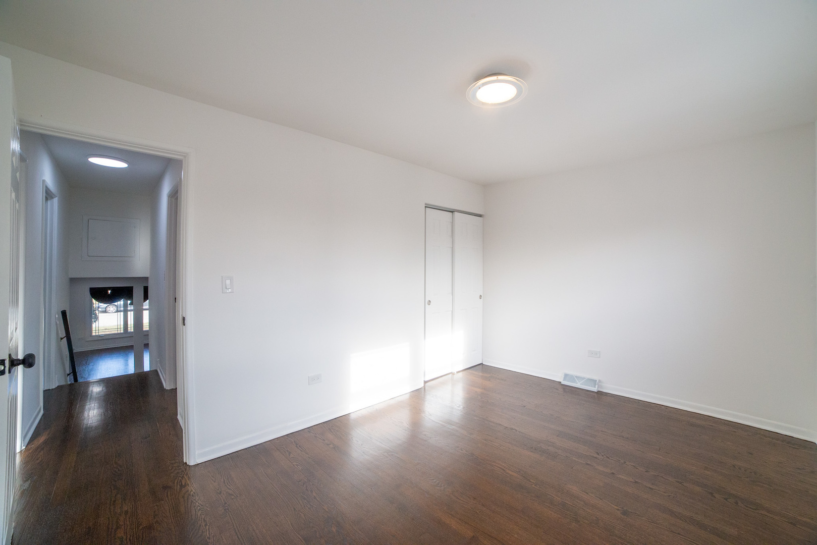 1035 W 109th Place