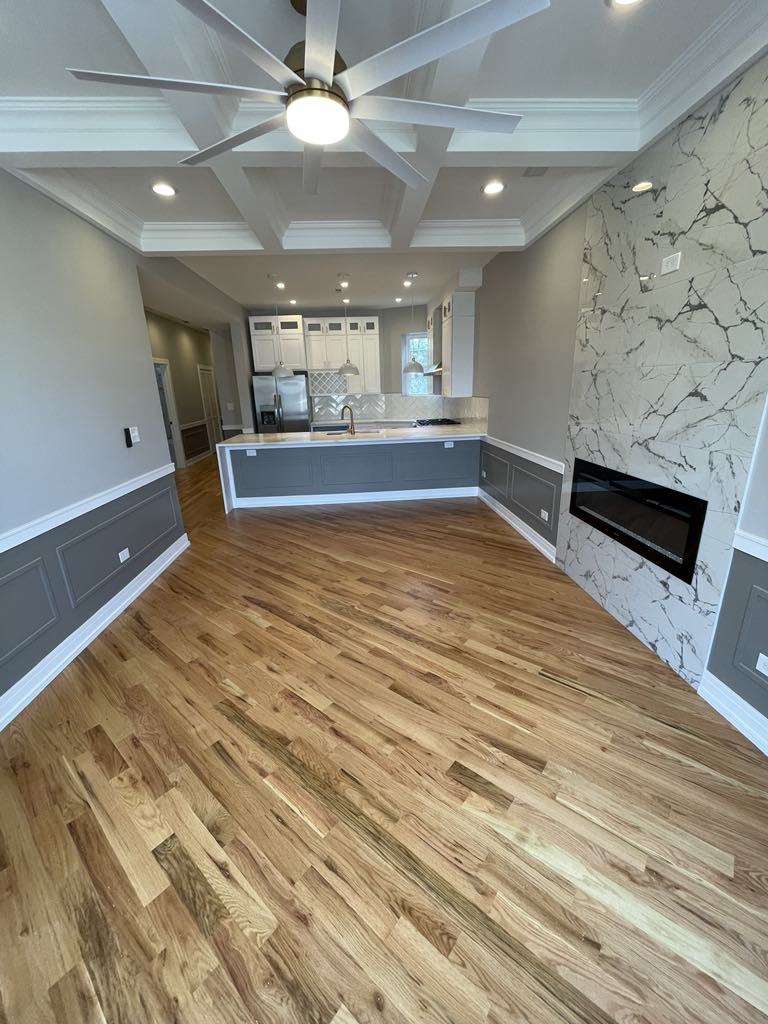 6616 S University Avenue Unit: 2