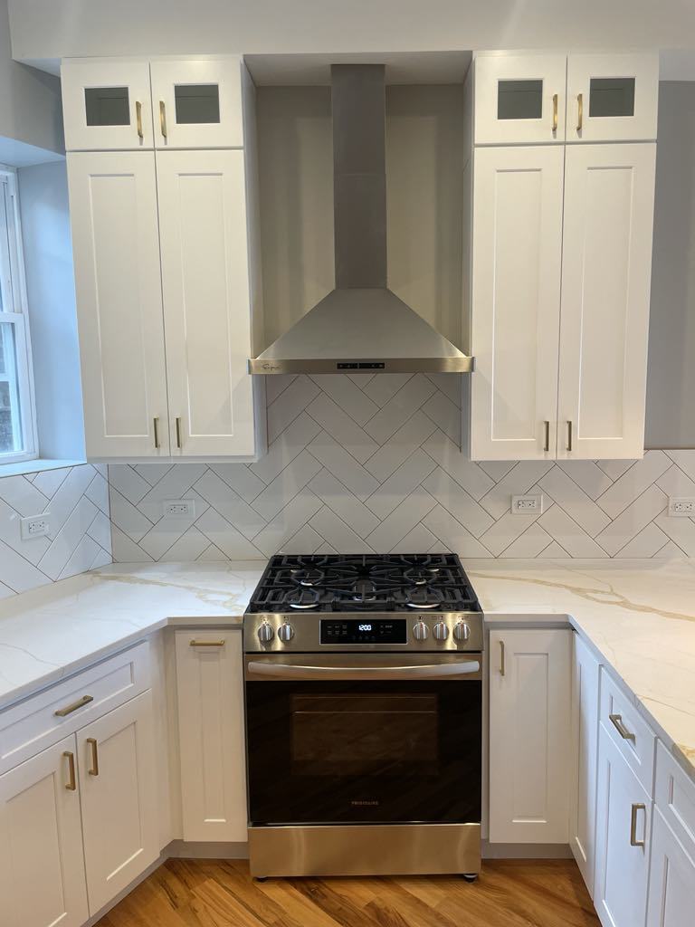 6616 S University Avenue Unit: 2